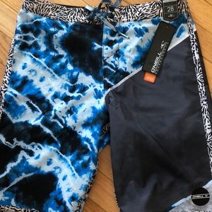 Men’s size 28 boardshorts / bathing suit - new